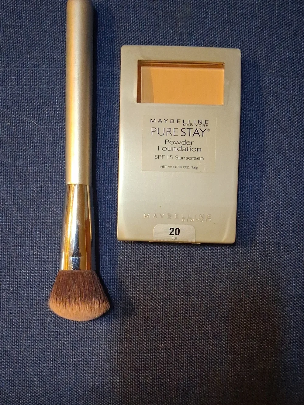 Maybelline Pure Stay Powder Foundation + Brush in Beige